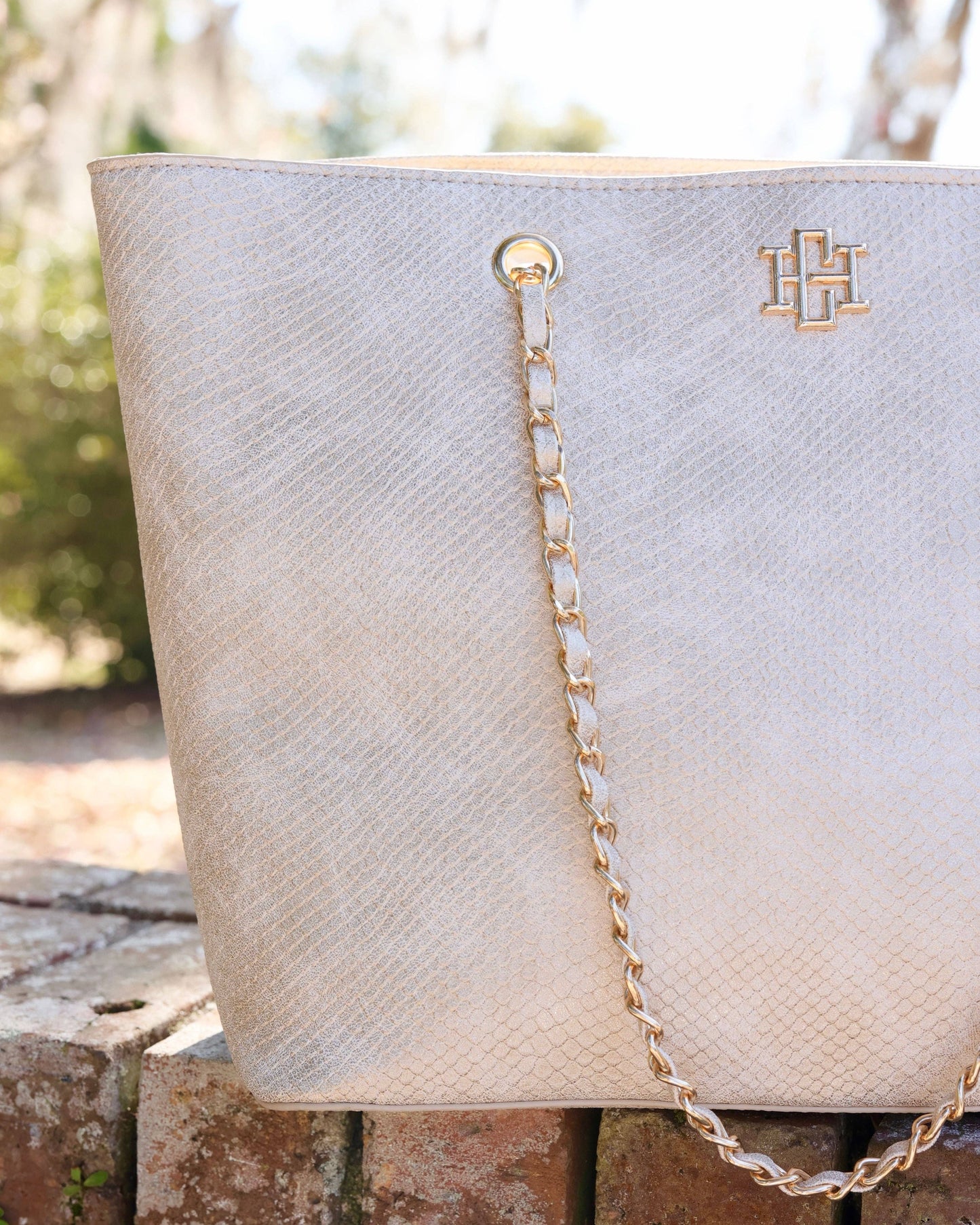 Quentin Tote Shimmer Champagne: Default