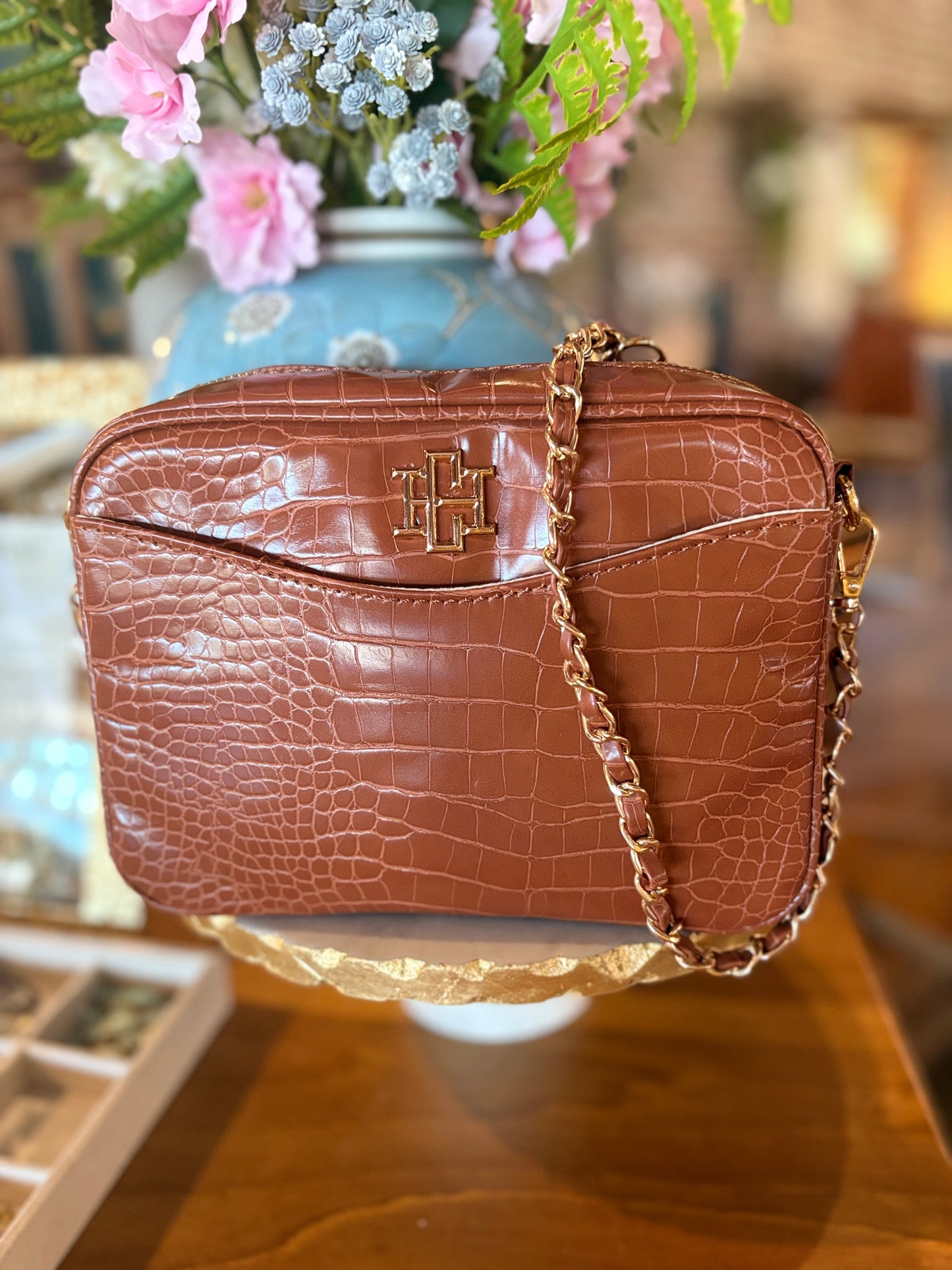 Fiona Crossbody Saddle