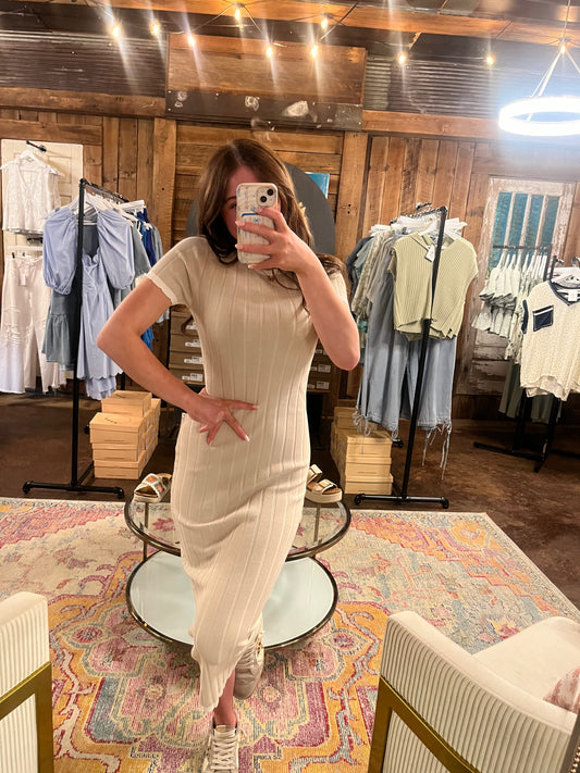 Riley Short Sleeve Ribbed Midi Dress