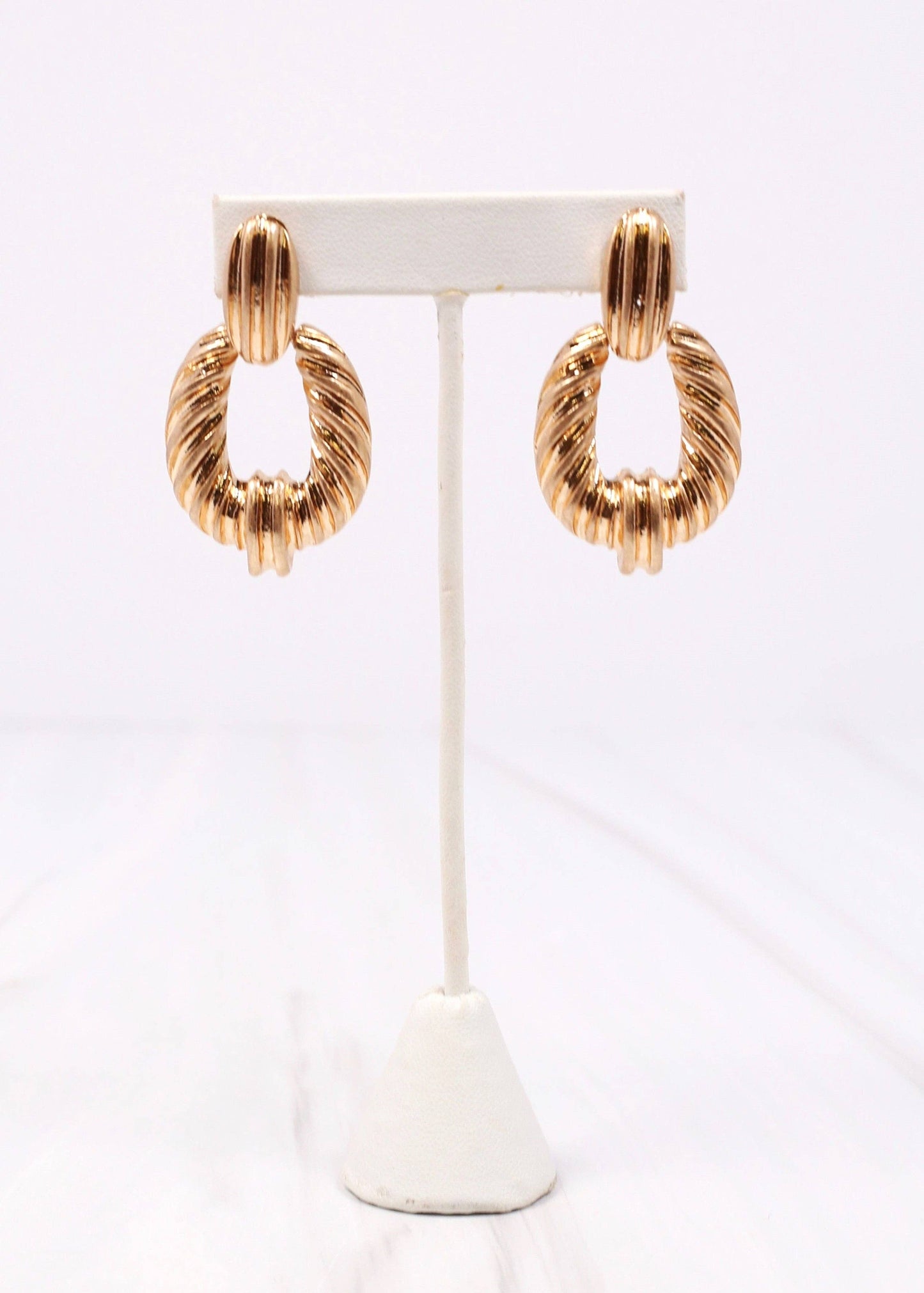 Vale Metal Drop Earring GOLD