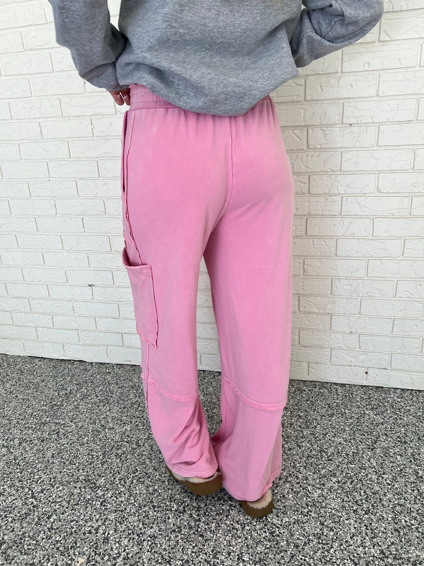 Wide legged pink pants