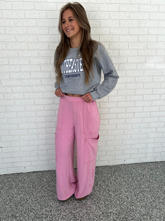 Wide legged pink pants