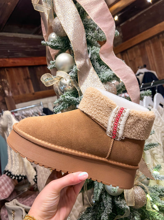 Willow Sherpa Cuffed Booties (Tan)